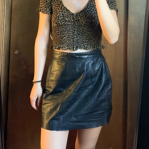 Urban Outfitters Renewal Leather Mini Skirt - Picture 4 of 5